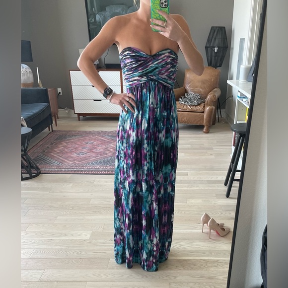 Laundry by shelli segal multicolored gown with cut out back size 2 - Picture 2 of 4